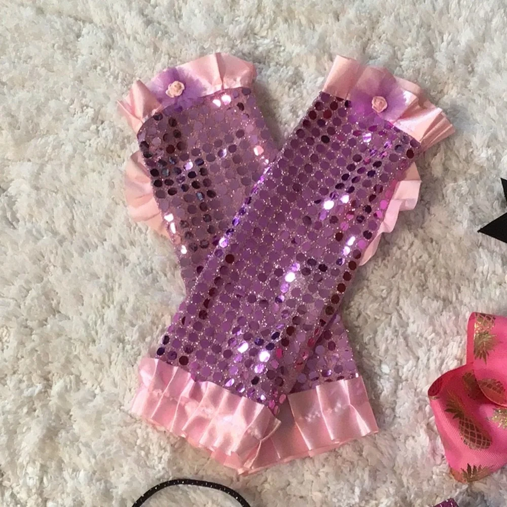 Little Girl’s New Hair Items, Play Gloves & VTG Necklace + FREE Metal Headband!